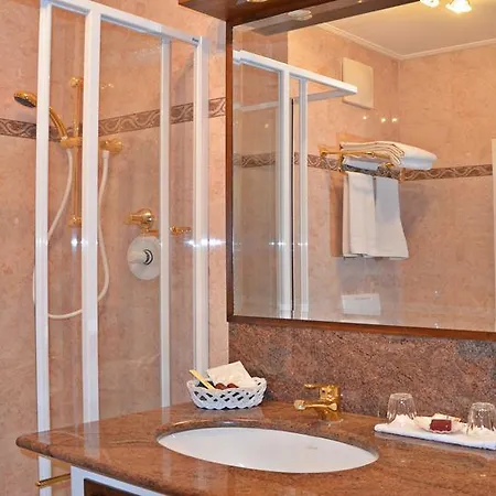 Ξενοδοχείο Seehotel Porcia 4*