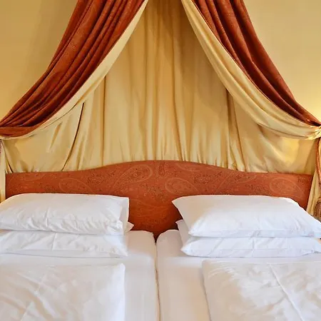 Seehotel Porcia Pörtschach am Wörthersee