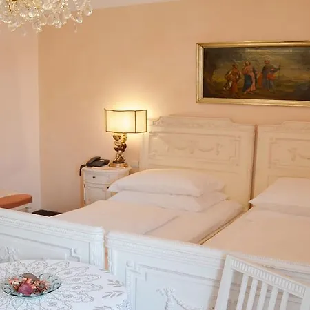 Ξενοδοχείο Seehotel Porcia Pörtschach am Wörthersee