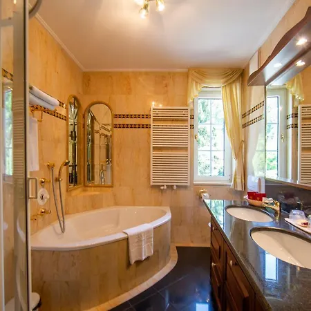 Seehotel Porcia Pörtschach am Wörthersee