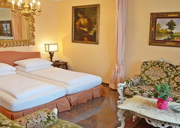 מלון Seehotel Porcia Pörtschach am Wörthersee