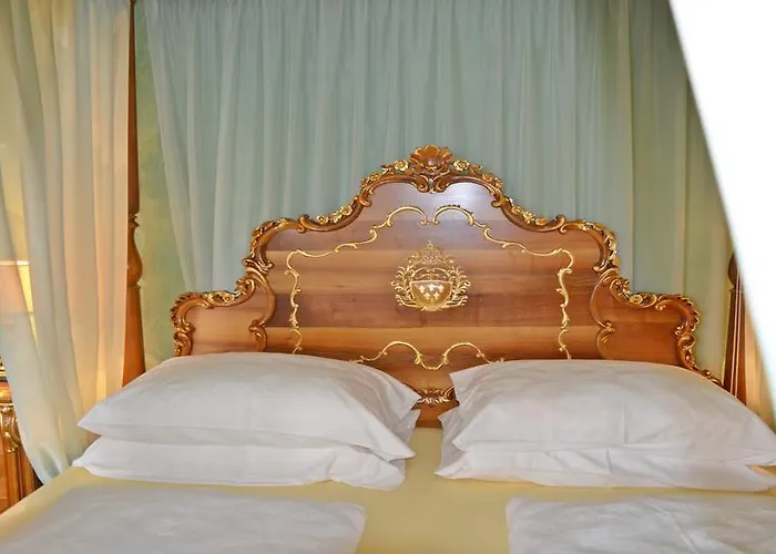 מלון Seehotel Porcia Pörtschach am Wörthersee